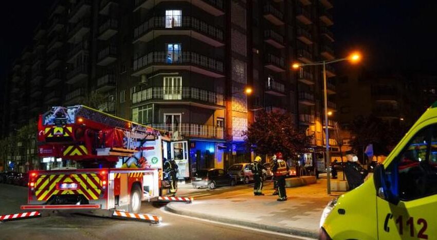 Atendidas tres personas en un incendio en la cocina de una vivienda en Salamanca