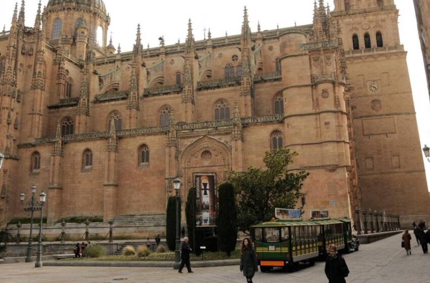  Los turistas podrán visitar la Catedral… cinco meses después