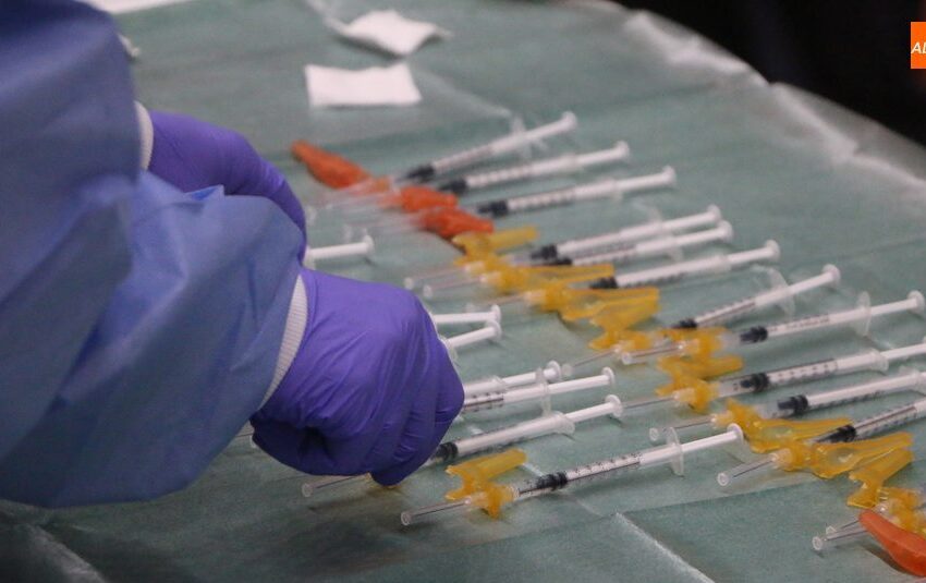  Vitigudino acogerá el próximo jueves 15 la vacunación de 375 personas nacidas entre 1942 y 1945