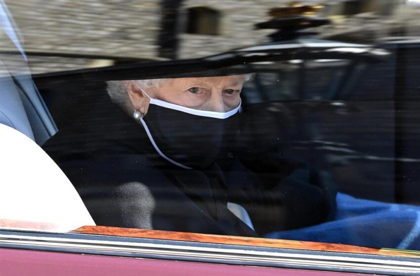  Reino Unido guarda un minuto de silencio en el comienzo del funeral del duque de Edimburgo