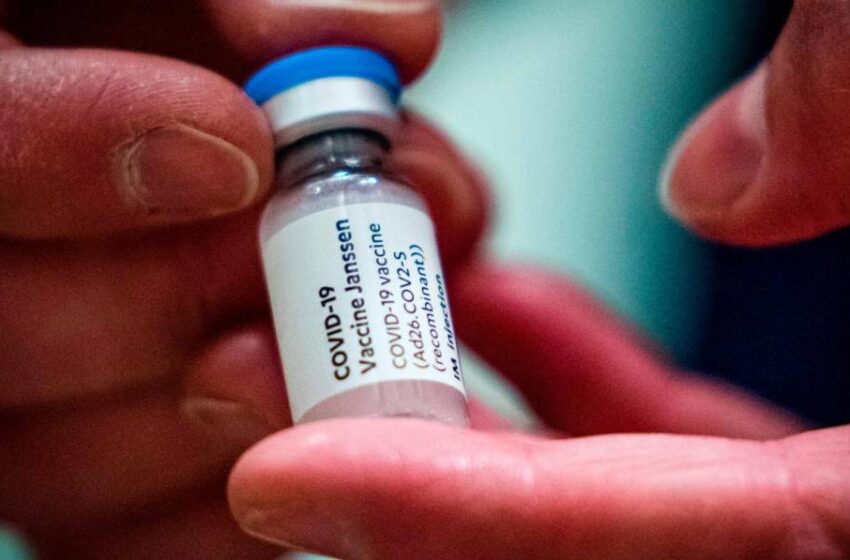  Janssen anuncia que retrasa la distribución de su vacuna en Europa tras la paralización en Estados Unidos
