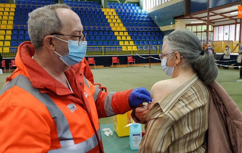  Hoy se han inoculado en Béjar 378 segundas dosis de la vacuna contra la COVID-19