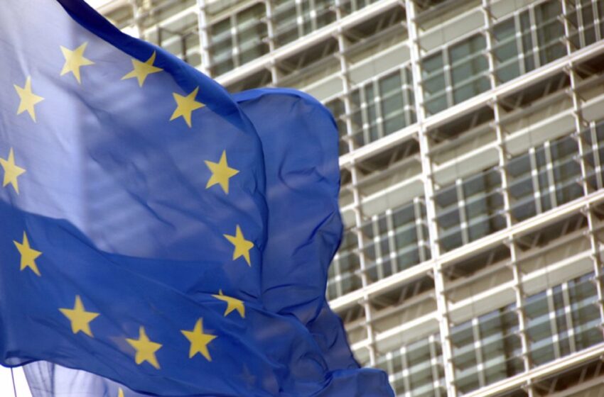  Bruselas pide reabrir la frontera de la UE a los turistas vacunados en terceros países como Estados Unidos