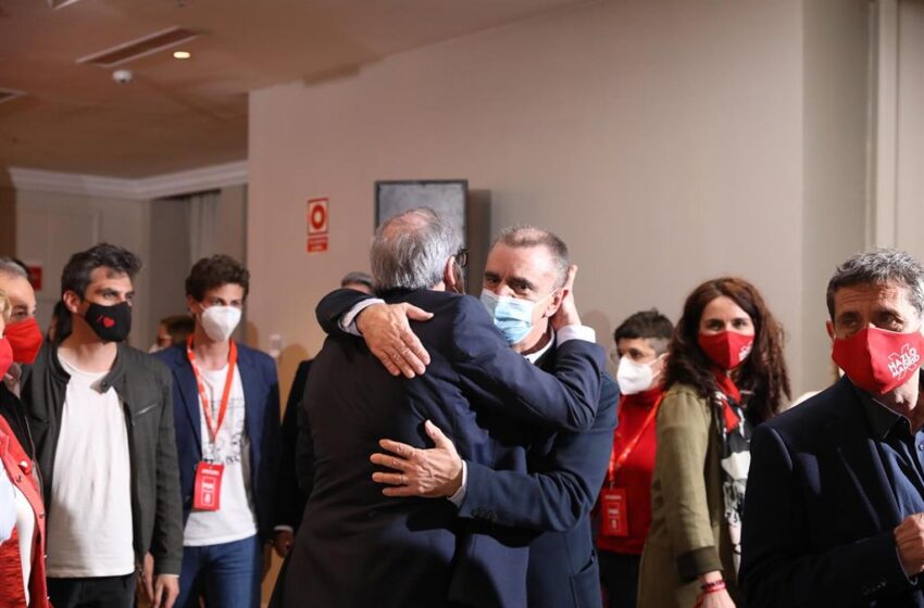  Dimite José Manuel Franco como secretario general del PSOE-M tras el batacazo electoral