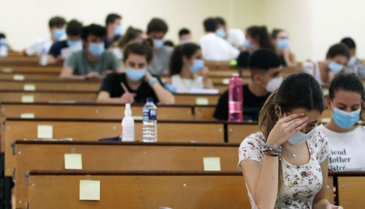  Arruinan la EBAU a los estudiantes valencianos: un tribunal suspende a 9 de cada 10 alumnos en el examen de Filosofía