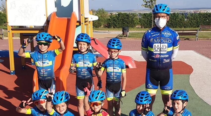  Los más jóvenes de la Escuela de Ciclismo Salmantina compiten en Benavente