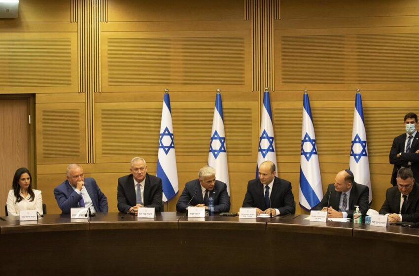  El nuevo Gobierno de Israel mantiene su primera reunión y Bennet promete «unir a la nación»