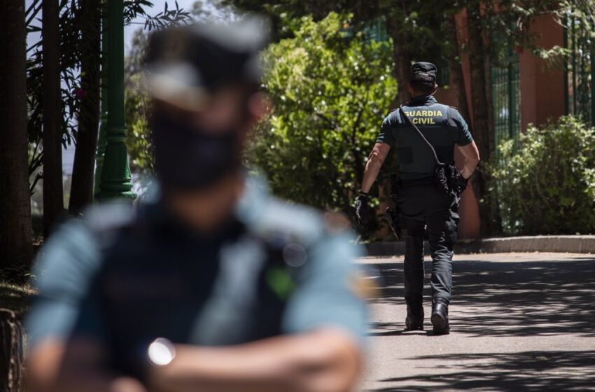  La Guardia Civil detiene a dos veteranos etarras por su relación con los ‘ongi etorri’