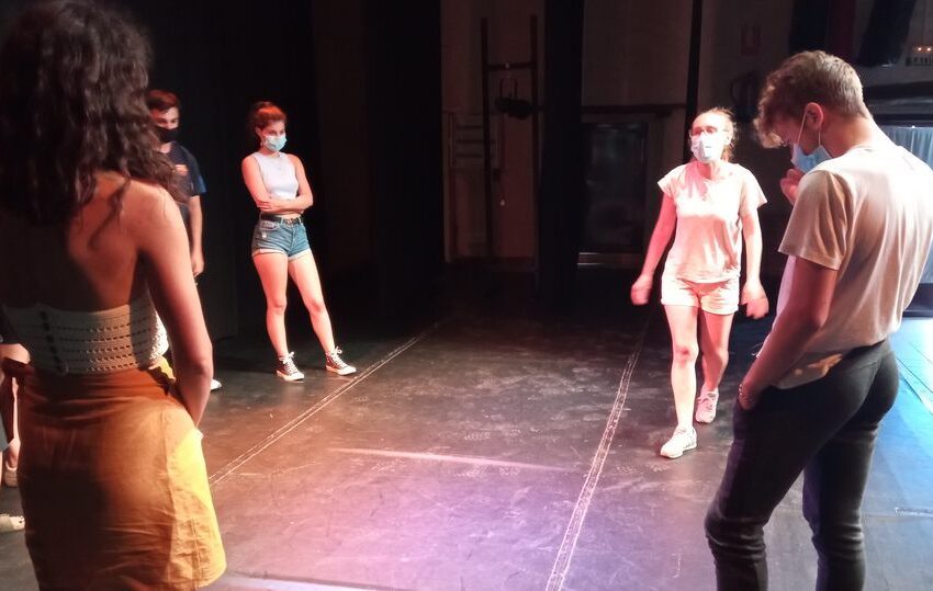  Taller de teatro en Monleras, espacio de expresión de la juventud rural