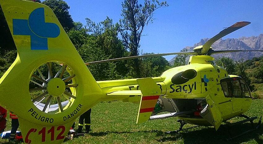  Evacuado en helicóptero un hombre de 79 años tras una caída de bicicleta en Martiago