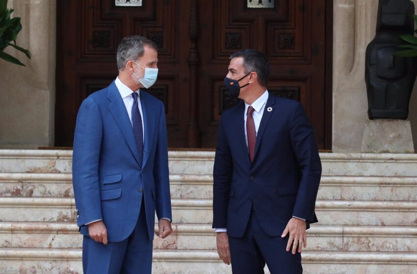  El Rey Felipe VI recibe este martes al presidente del Gobierno en Marivent