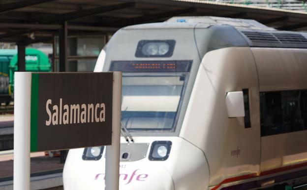 Tren llegando a la estación de Salamanca. 