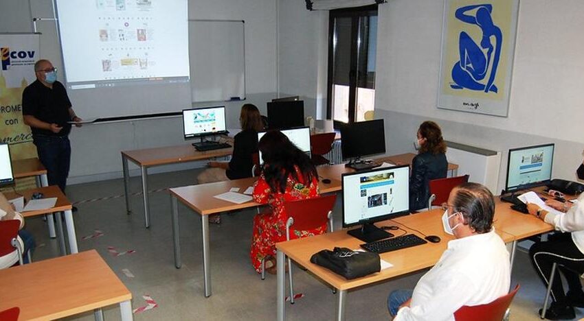  Asecov sigue formando a los comercios de Salamanca en competencias digitales