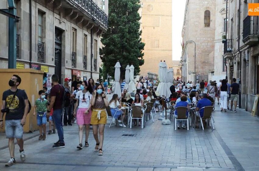  Castilla y León reduce más las restricciones y se suprimirá el aforo limitado en todos los locales