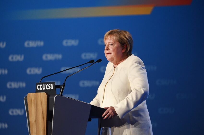  Merkel cierra un capítulo de la historia de Alemania y de Europa