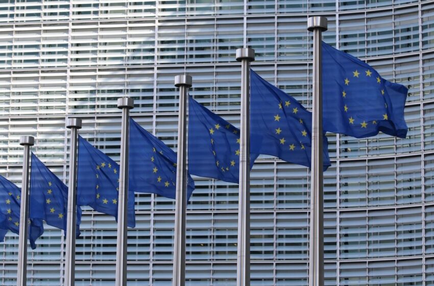  Bruselas se abre a nuevas medidas para responder al incremento del precio de la luz