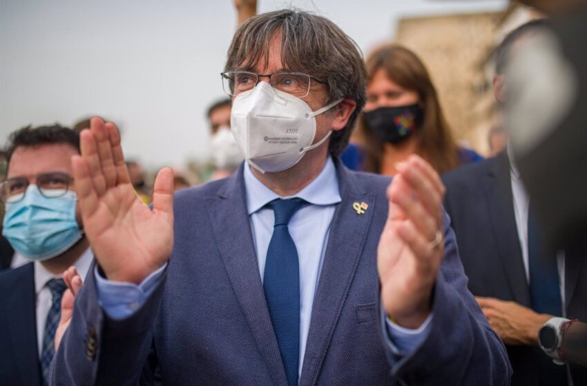  Carles Puigdemont quiere volver a Cataluña «como hombre libre y levantar la suspensión» de la DUI