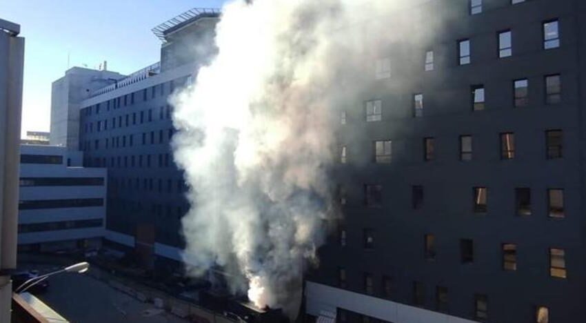  Pequeño susto en el nuevo hospital de Salamanca por el humo que salía de un grupo electrógeno