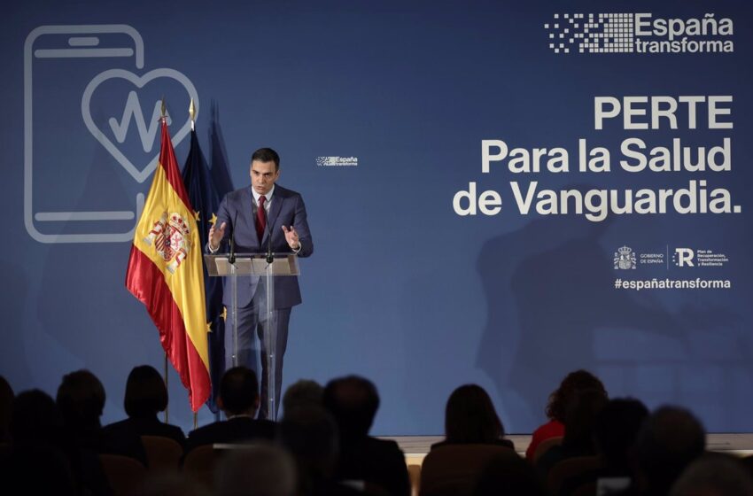  Sánchez anuncia una inversión de 1.469 millones de euros hasta 2023 para transformar el SNS