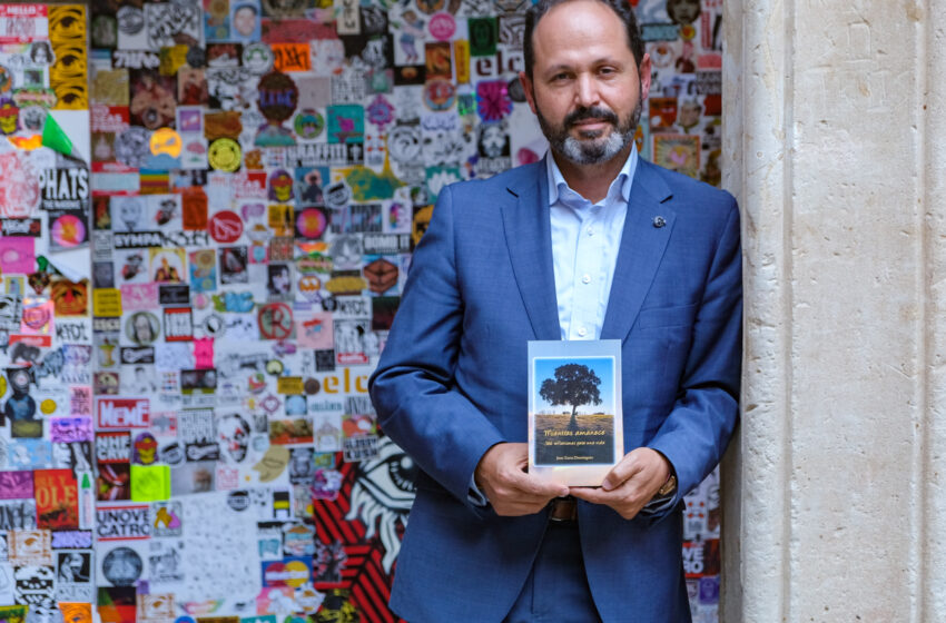  Juan Zarza Domínguez presenta el libro: ‘Mientras amanece: 366 reflexiones para una vida’