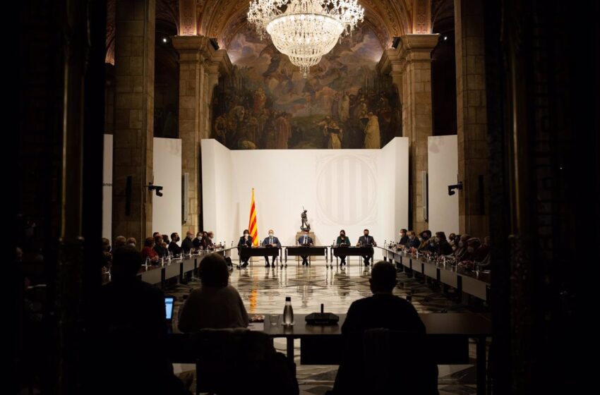  Cataluña anuncia una «ofensiva legislativa para blindar» la inmersión lingüística