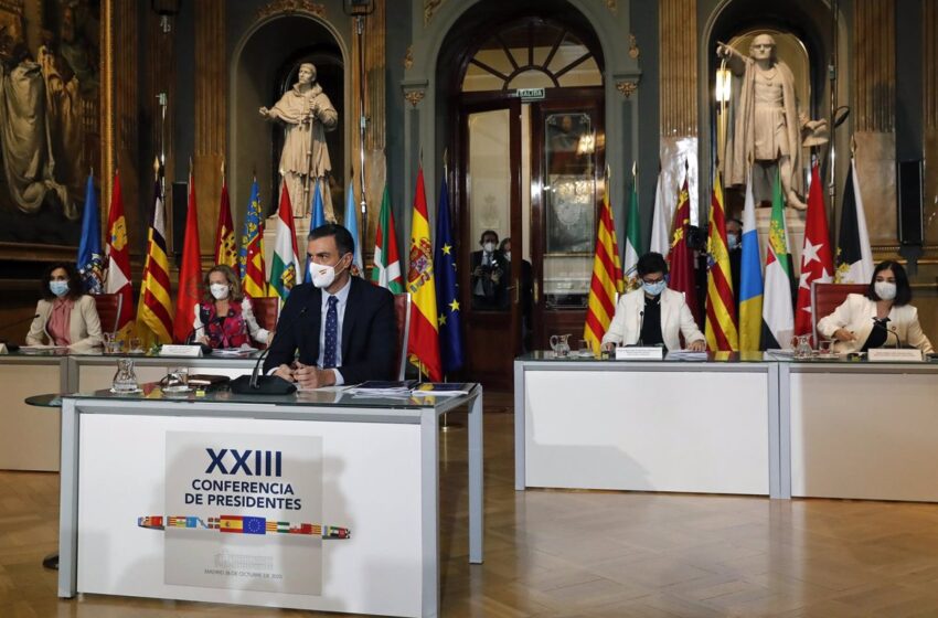  Cinco presidentes autonómicos pedirán a Sánchez en la Conferencia que vuelvan las mascarillas en exteriores
