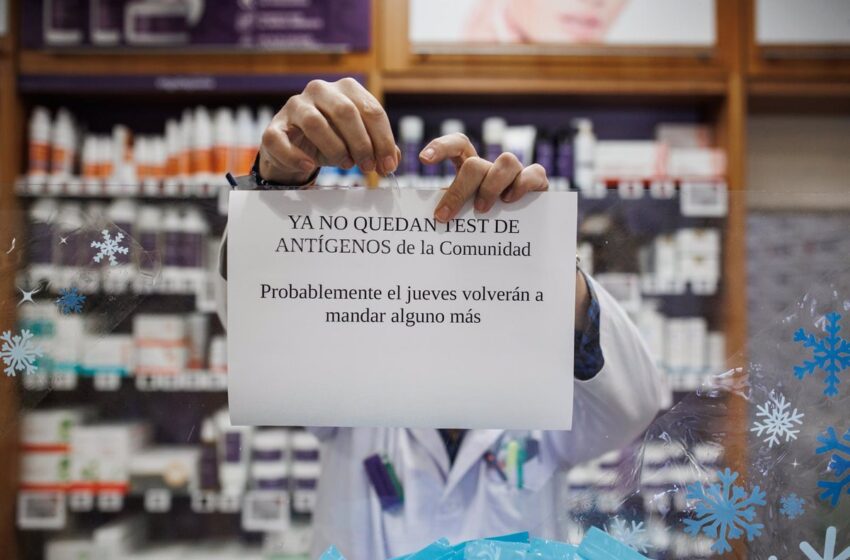  Sanidad prepara autorizaciones temporales de más test de antígenos ante la falta de ‘stock’