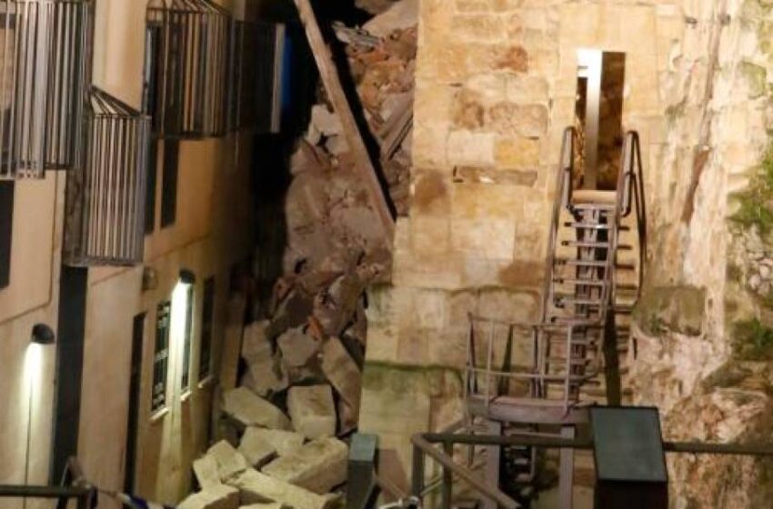  Derrumbe en un inmueble deshabitado que afecta a la Cueva de Salamanca