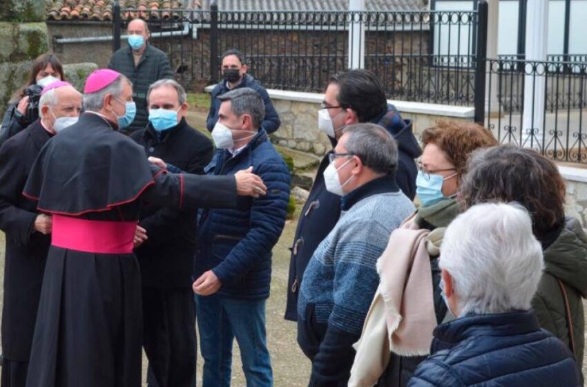  El nuevo obispo de Ciudad Rodrigo ‘aterriza’ en su Diócesis con repique de campanas