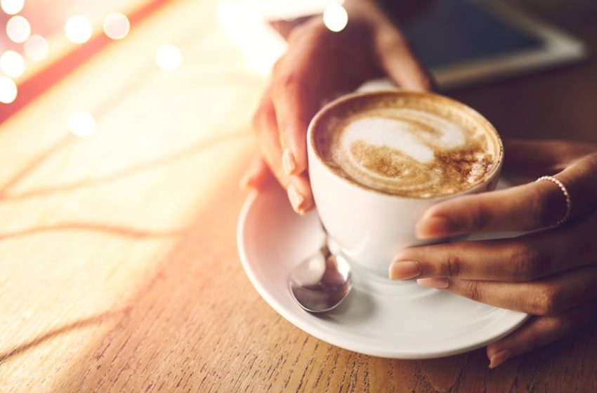  El café ayuda a hacer la digestión y protege contra los cálculos biliares y las enfermedades hepáticas