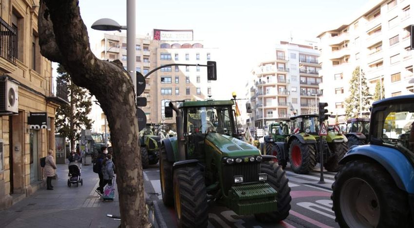  Cientos de tractores y miles de personas ‘toman’ Salamanca para exigir rentabilidad en el campo