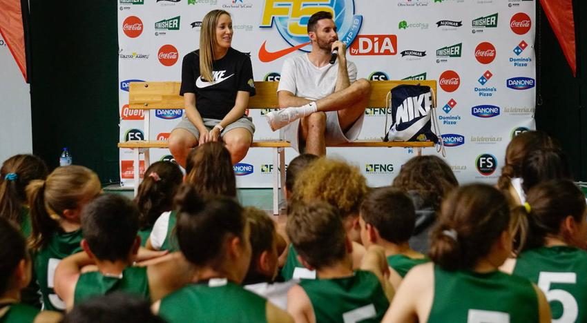  Marta Fernández pone en marcha la sexta edición de su campus de baloncesto en Carbajosa