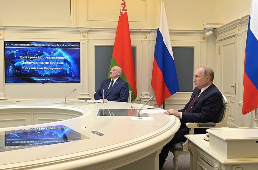  Bielorrusia anuncia una prórroga de sus ejercicios conjuntos con Rusia por la escalada de tensión en Ucrania