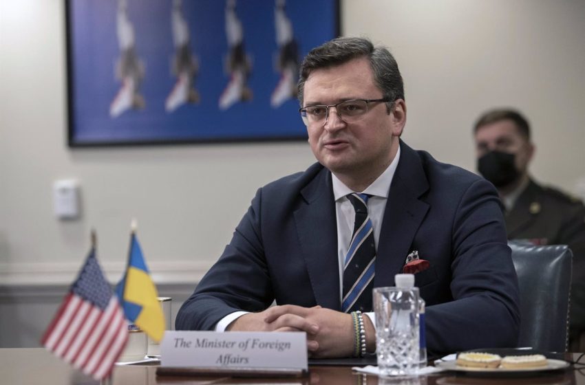  Ucrania pide a la comunidad internacional «aislar completamente» y «arruinar la economía» de Rusia