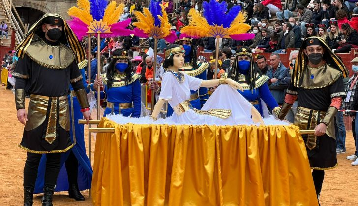  El desfile de disfraces llena de color Ciudad Rodrigo