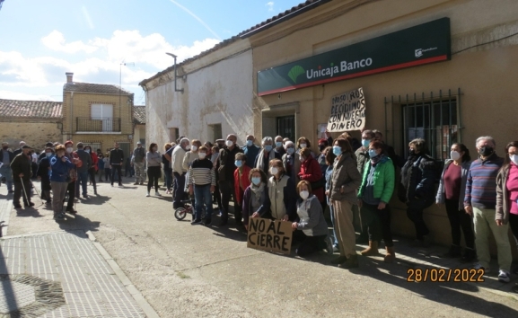 Indignación en Martiago y Sancti-Spíritus por el inminente cierre de sus oficinas de Unicaja