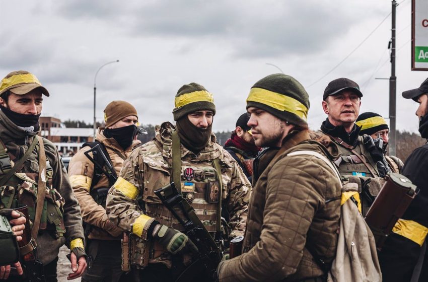  Las Fuerzas Armadas de Ucrania aseguran haber dado «golpes devastadores» a la infraestructura rusa lejos del frente