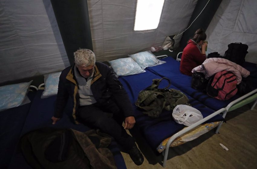  Ucrania anuncia acuerdos para abrir nueve corredores humanitarios este jueves, incluido uno desde Mariúpol