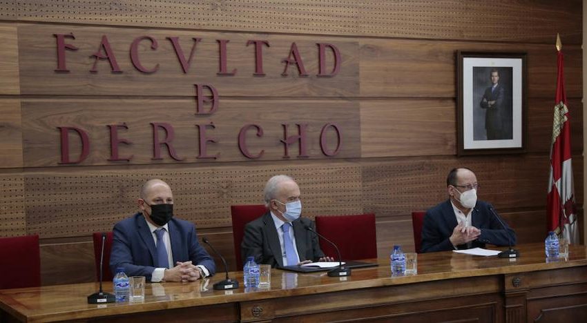  Muñoz Machado destaca el ritmo «razonablemente bueno» de la RAE para evitar palabras discriminatorias