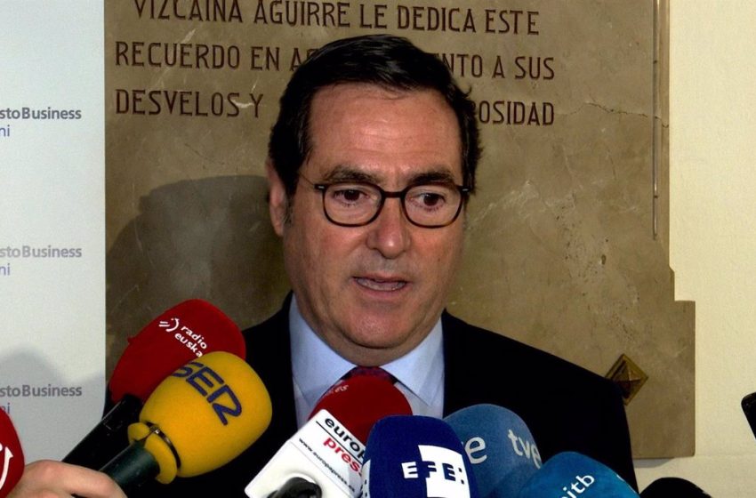  Garamendi (CEOE) pide al Gobierno que ataje la economía sumergida y baje impuestos para combatir la inflación