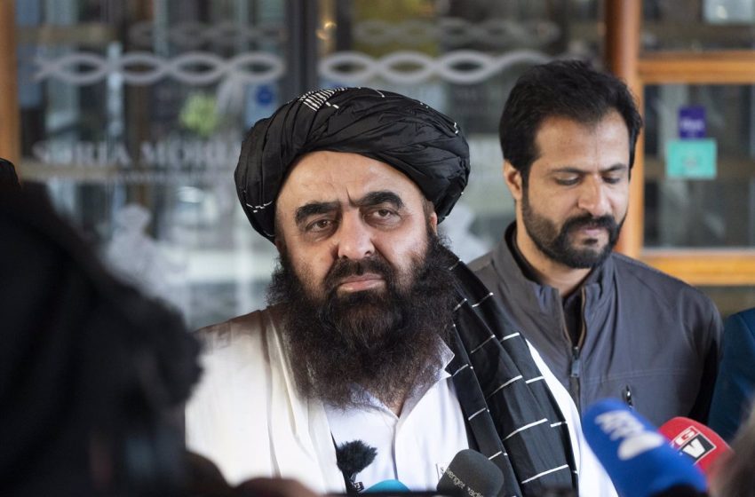  Rusia se convierte en el primer país en reconocer al gobierno talibán