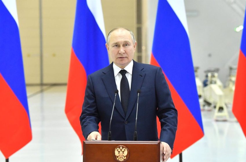  Putin apunta a elevar el consumo interno de petróleo y gas y buscar nuevos compradores ante las sanciones de Europa