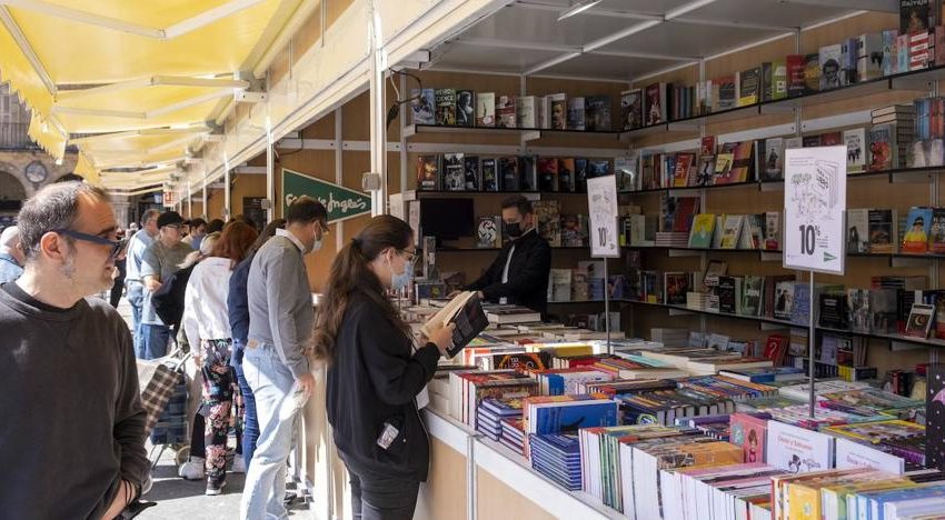  La Feria del Libro llega a su último fin de semana con actividades para el público infantil y familiar