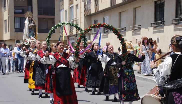  Villamayor honra a la Virgen de los Remedios en la cuarta jornada festiva del municipio
