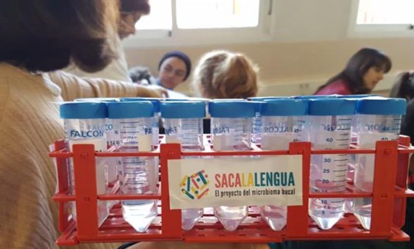  Investigadores españoles presentan el primer retrato de cómo cambia el microbioma oral con la edad