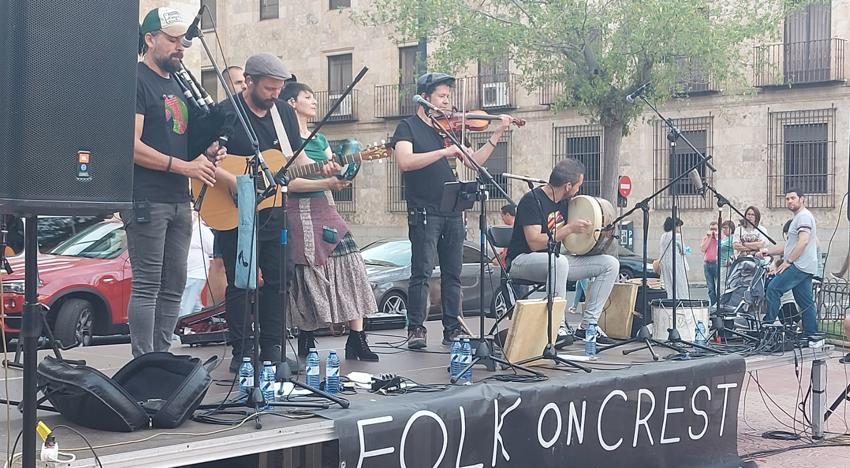  La banda salmantina ‘Folk on Crest’ gana la votación ‘Runas’ y estará en el Festival de Ortigueira