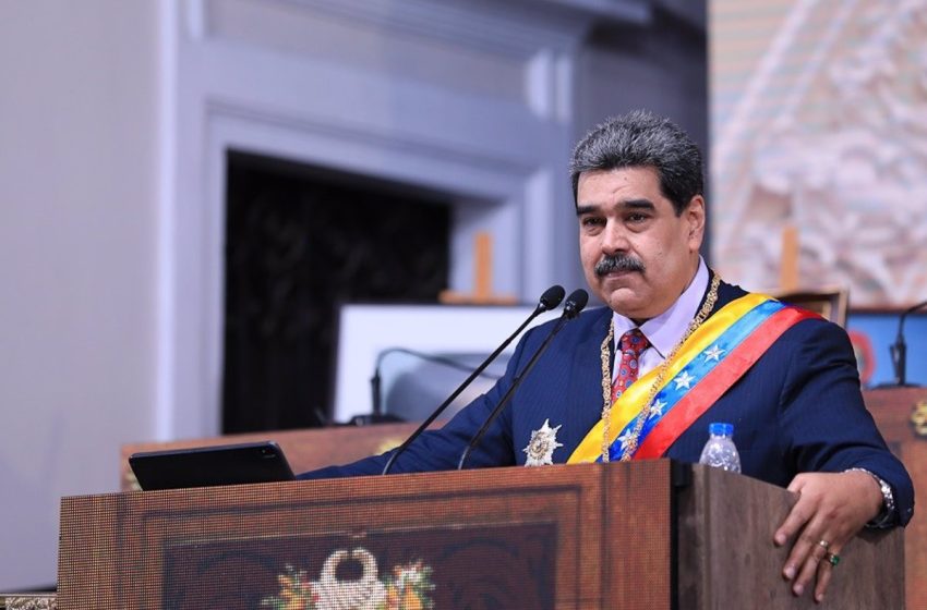  Maduro acusa a la Corona española de tapar genocidios contra indígenas y africanos durante la conquista de América