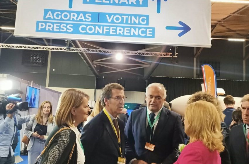  Feijóo abre su agenda internacional en Rotterdam con el primer ministro marroquí tras el giro de Sánchez con el Sáhara