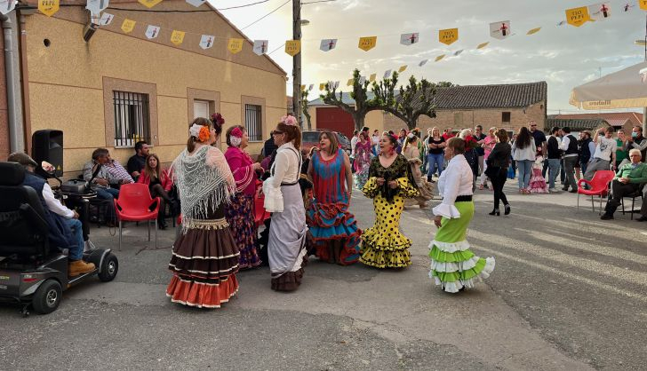  Villar de Gallimazo celebra su particular fiesta de  abril