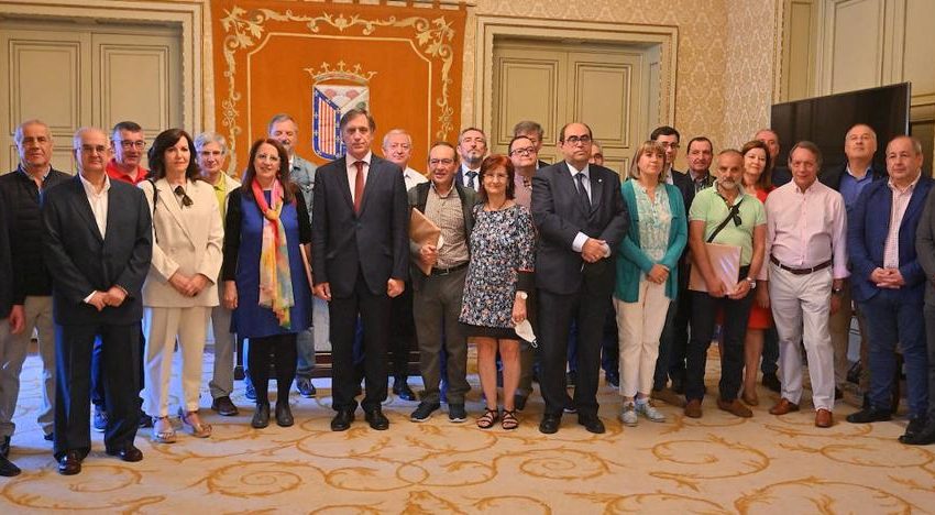  Homenaje en Salamanca a 41 funcionarios jubilados en el último año con motivo de la celebración de Santa Rita